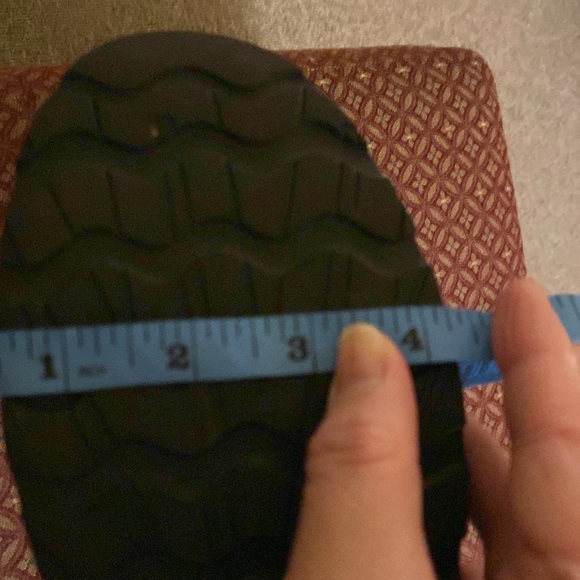 UGG Boots - Picture 13 of 13